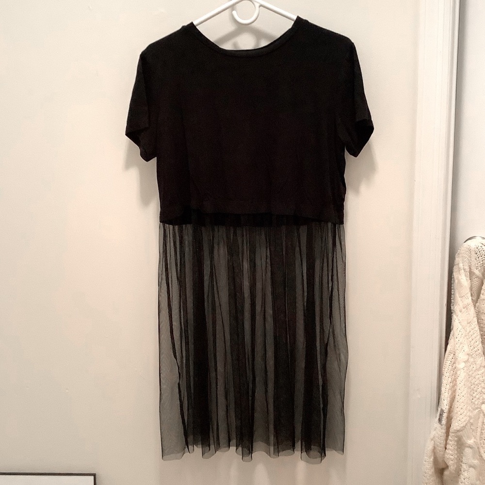Black Tool Top